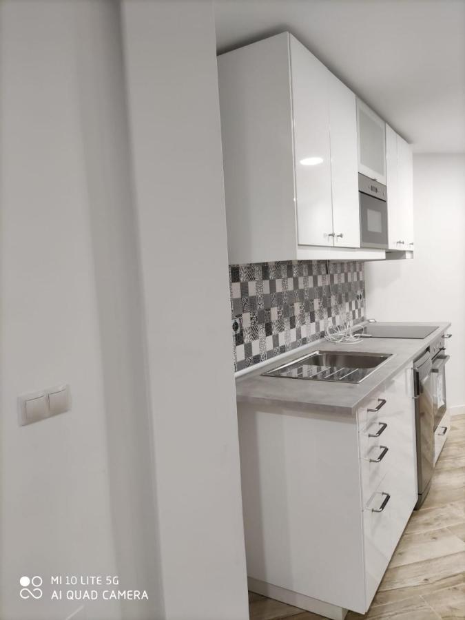 Feel At Home At Tamara Apartment - Two Steps To The Pool Торремолінос Екстер'єр фото